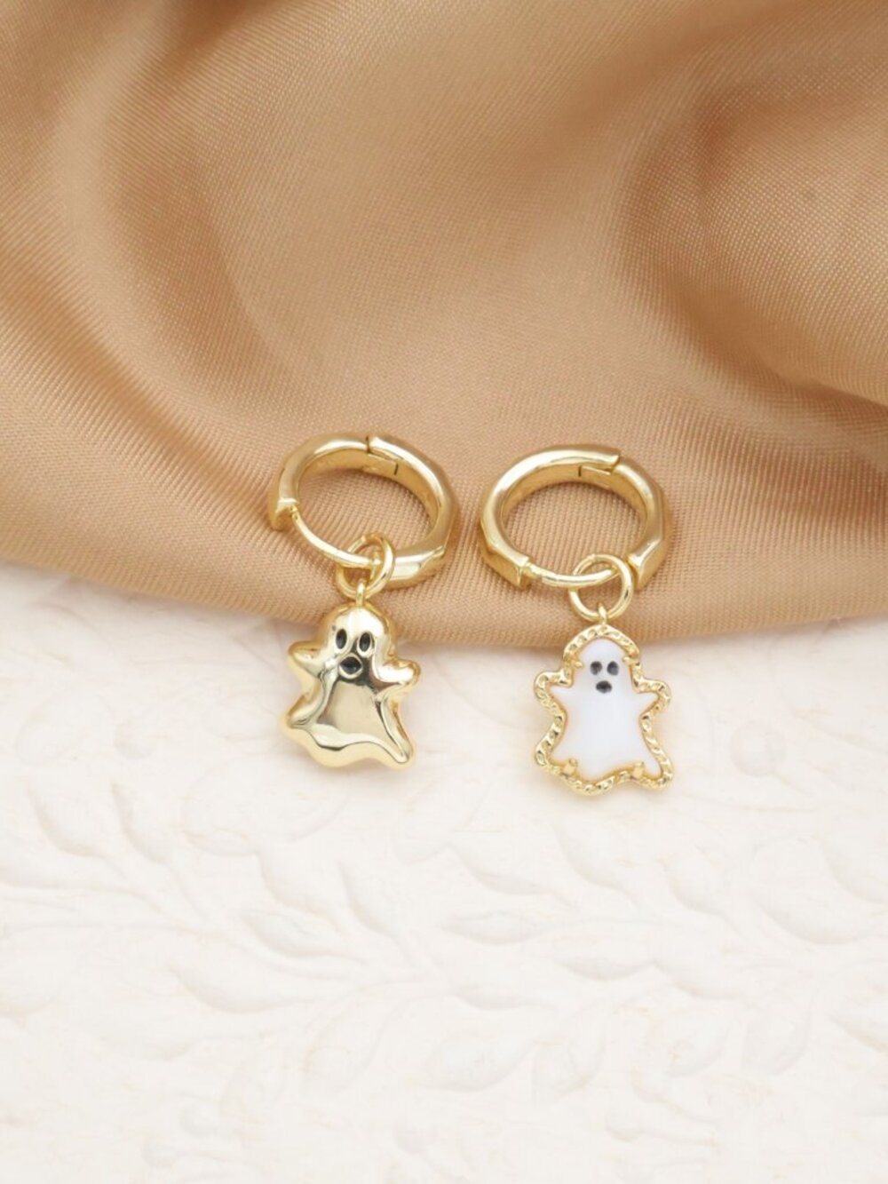 Kendra Scott Ghost Gold Convertible Huggie Earrings - Picture 2 of 2